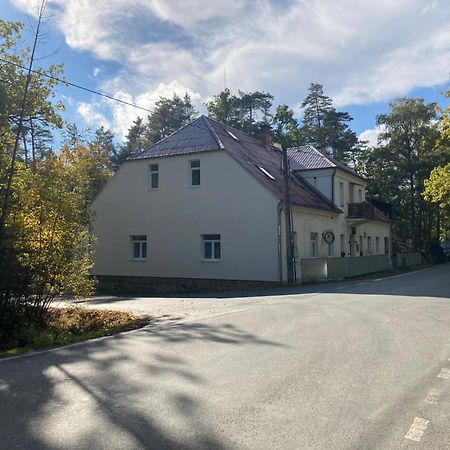 Hotel Penzion Zelený Háj Merklín Exterior foto